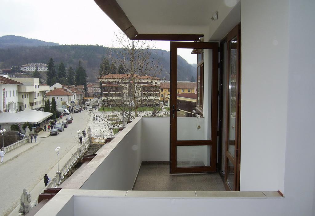 Apartment Planinski Rai Trjavna Exteriör bild